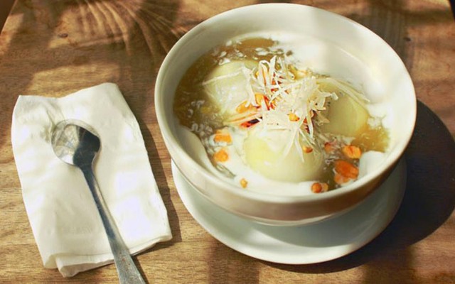 Chị Hương - Bánh Trôi Tàu Gia Truyền