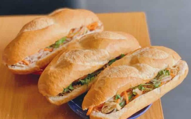 Bánh Mì Trần Thuỷ