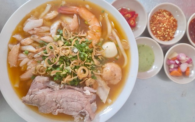 Bánh Canh Cua 104 - Đống Đa