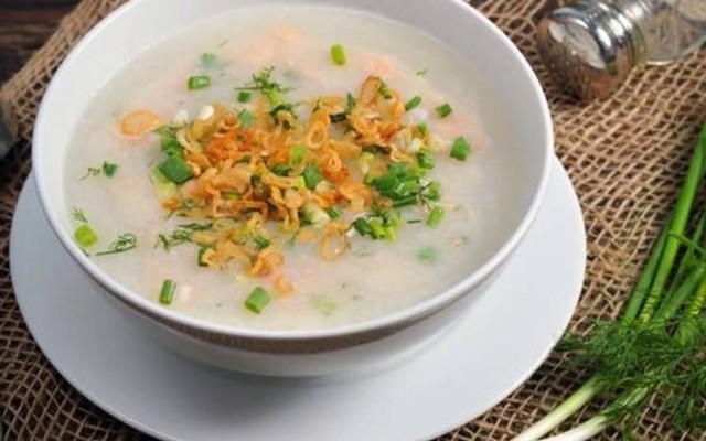 Gà Tiềm Thuốc Bắc Nguyễn Hằng