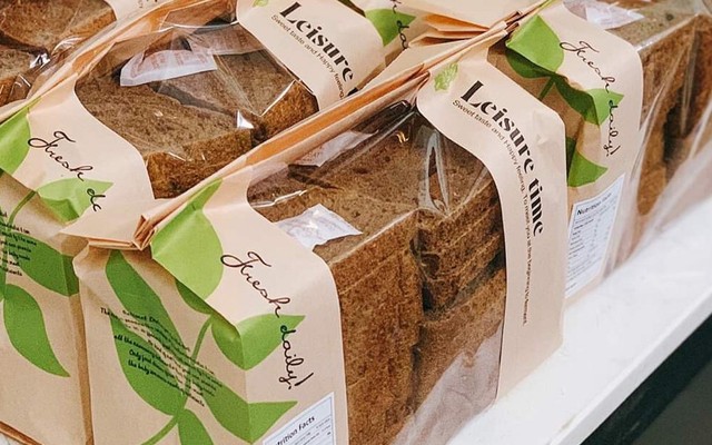 Tiệm Bánh Mì Đen