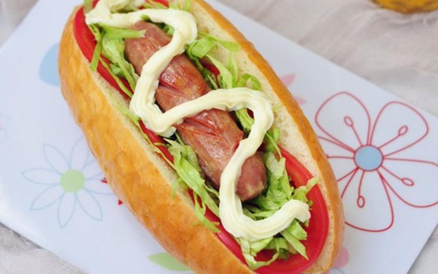 Bánh Mì, Xôi & Mì Trộn Indomie - Tạ Quang Bửu