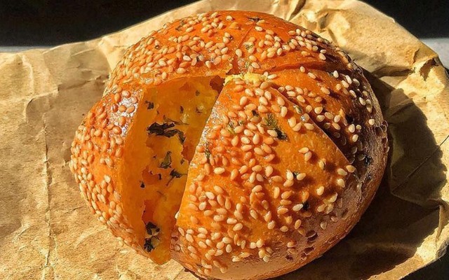 Bánh Mì Phomai Bơ Tỏi Eat.alltheworld - Shop Online