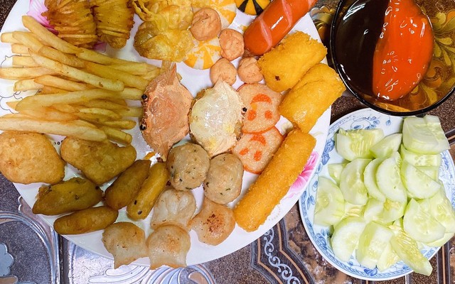 Ăn Vặt Cùng Doremon