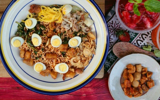 Kiki - Mì Trộn & Cơm Trộn