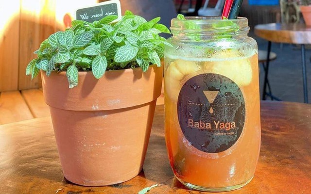 Tiệm Cà Phê BaBa YaGa