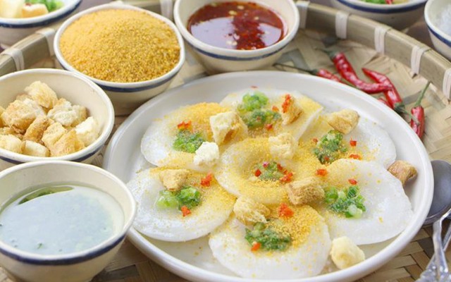 Tiệm Bánh Bèo Bà Bịp