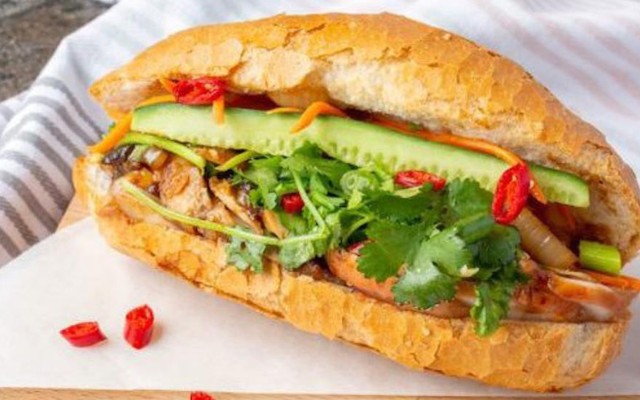 Bánh Mì Heo Cơ Bắp