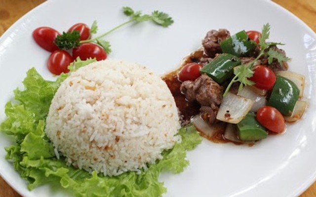 Phố 675 - Cơm Trưa, Lẩu & Ăn Vặt