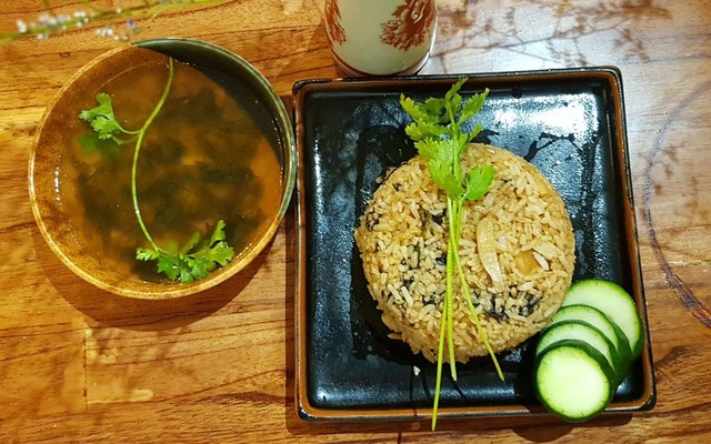 Ẩm Thực Chay Tỉnh Quán - Bún Mẹt & Cơm Chiên Nấm Rong Biển