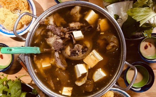 Lẩu Bò Cô Ba - Chợ Cầu Đồng