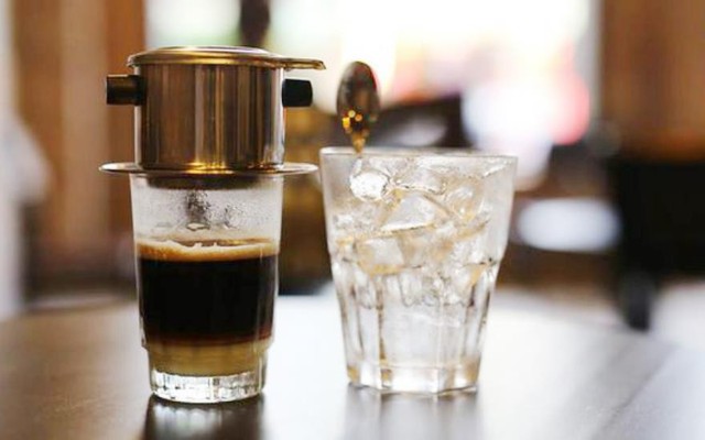 Coffee Uyên - Hà Huy Tập