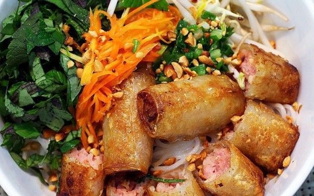 Bún Chả Giò RY