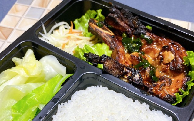 Kitchen Small - Cơm Sườn & Gà Nướng 
