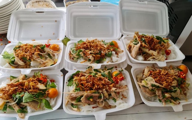 A Nhi - Bánh Ướt Lòng Gà