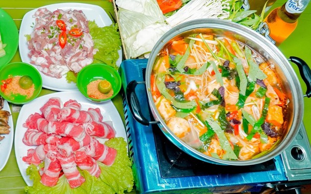 Lẩu Ếch Bác Tom