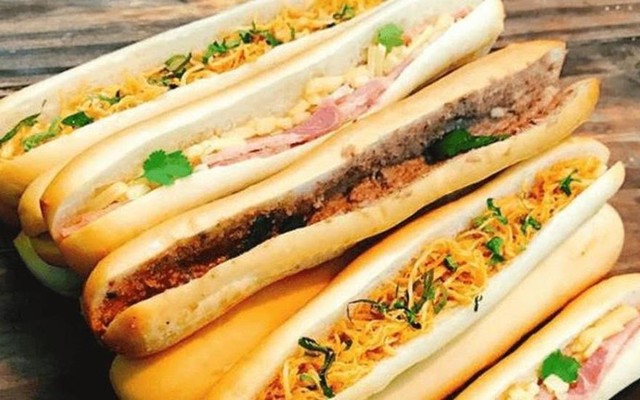 Bánh Mì Que Đà Nẵng - Chợ Hàng