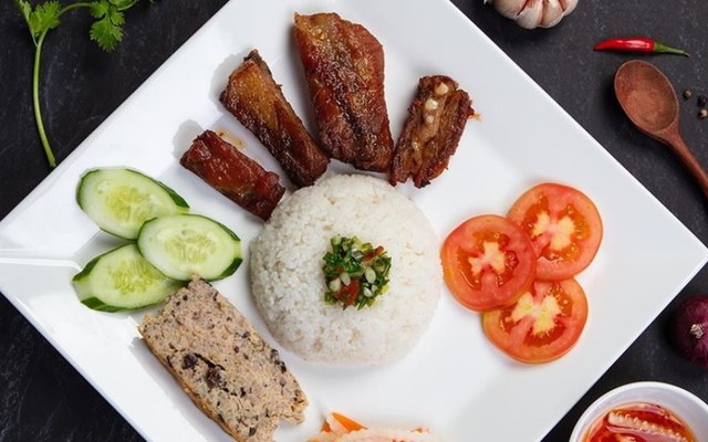 Cô 3 Bến Tre - Cơm Tấm, Hủ Tiếu & Bún Thịt Nướng