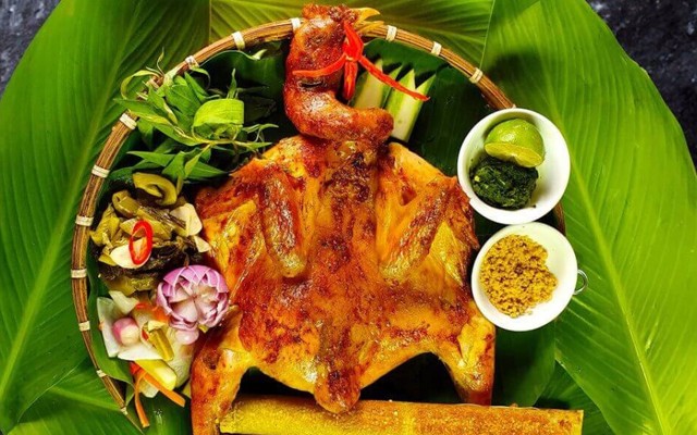 Năm Mập - Gà Nướng, Vịt Nướng & Cơm Lam Tây Nguyên