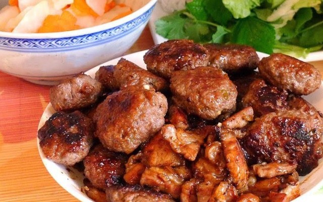 Nhất Phẩm - Bún Chả Gia Truyền Hà Thành - Nguyễn Tuân