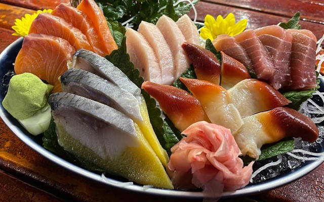 Yoru Sushi - Lê Văn Lương