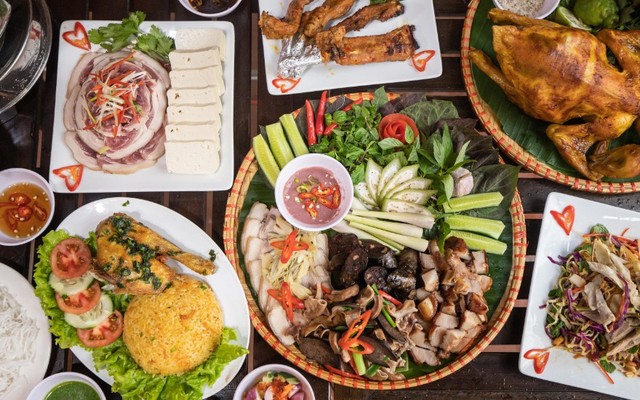 Coffee, Ăn Sáng & Ẩm Thực Monarchys