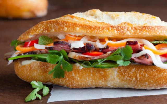 Bánh Mì Cô Hai