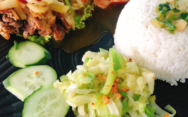 Quán Ngon 79 - Bún Mọc Sườn & Cơm Gà