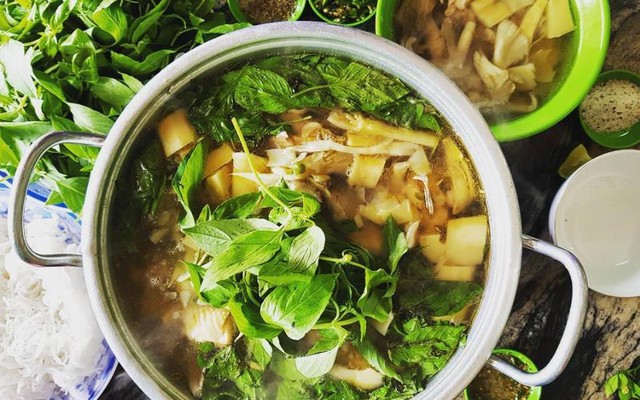 Happy Star - Lẩu Gà Lá É & Bò Kho