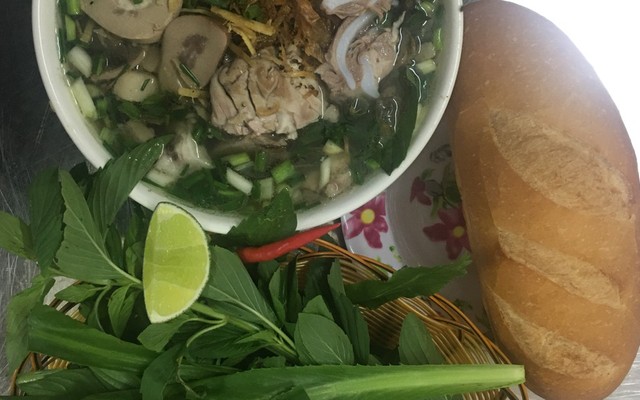 MAK - Bánh Hỏi Lòng Heo & Huyết Chưng - Phạm Văn Hai
