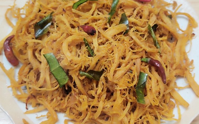 Bà Minh Vlog - Ăn Vặt Online