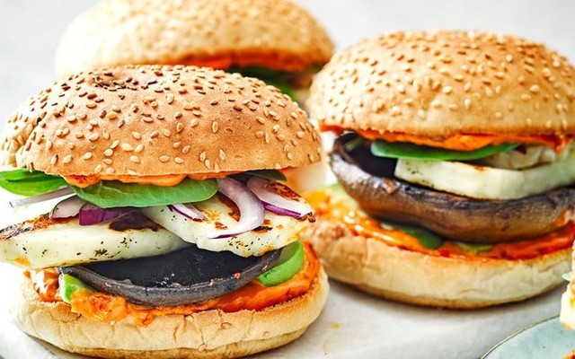 Homemade Burger - Nguyễn Công Trứ