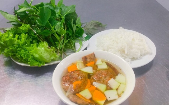 Hồng Anh - Bún Chả Hà Nội - Hậu Giang