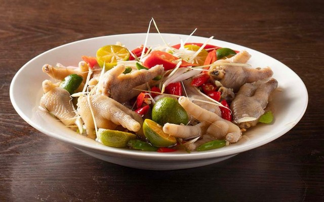 Chân Gà Sả Tắc Má Hồng