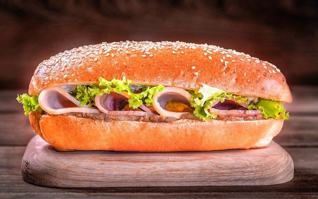 Huỳnh Gia - Bánh Mì, Vịt Quay & Heo Quay - 846 Tỉnh Lộ 10