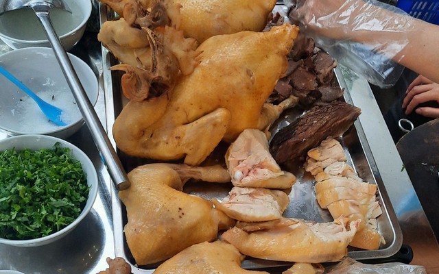 Thanh Hằng - Bún Đậu Mẹt - Lê Hồng Phong