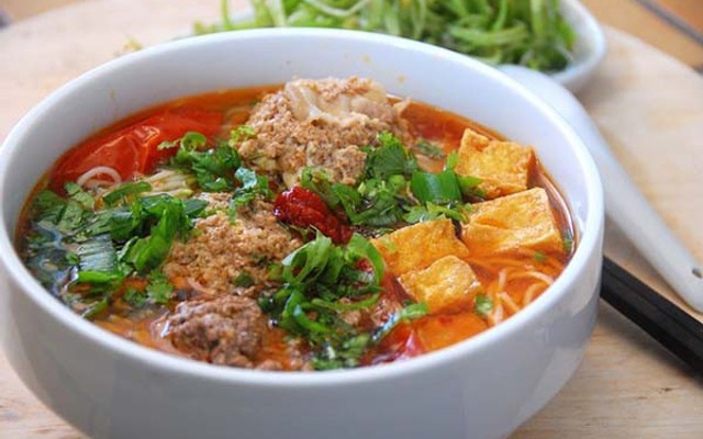 Lan Quán - Bún Riêu & Cơm Gà