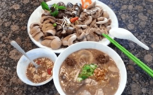 Cháo Lòng Sân Bay Vị Bắc - Trần Quốc Hoàn