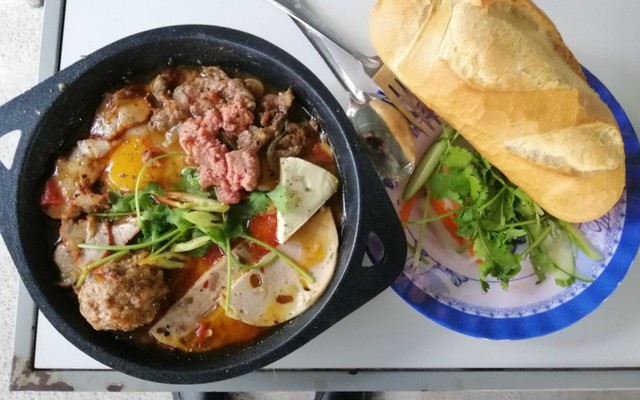 Bánh Mì Sài Gòn - Bánh Mì Chảo