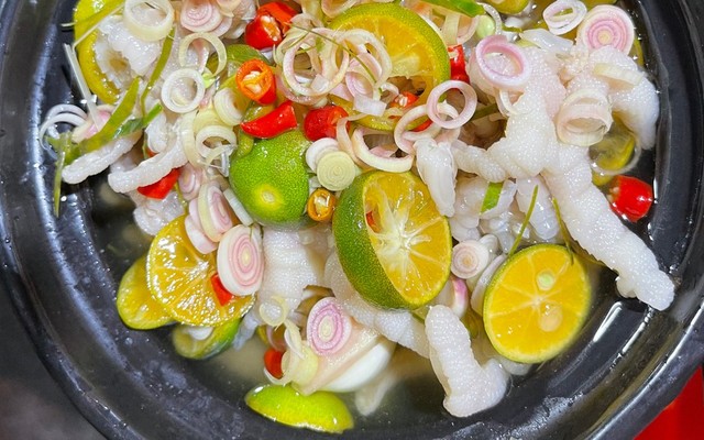 Thảo Vy - Chân Gà Rút Xương Ngâm Sả Tắc - Shop Online