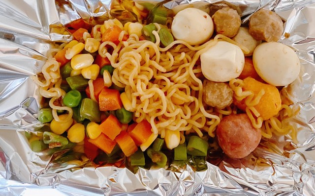 HeoKay - Mì Trộn Indomie