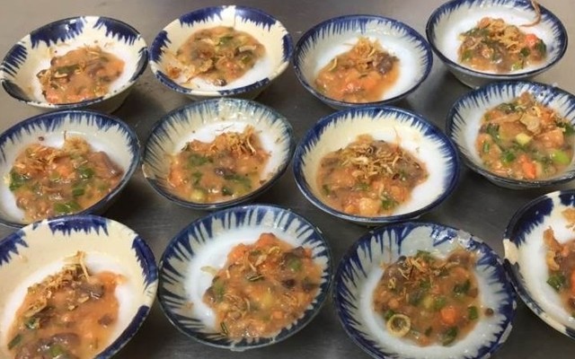 Cô Liên - Bánh Bèo Nóng, Bún Chả Cá & Bún Mắm