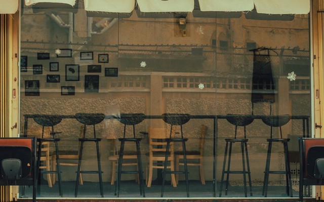 The Barrett's Home - Coffee & Tea