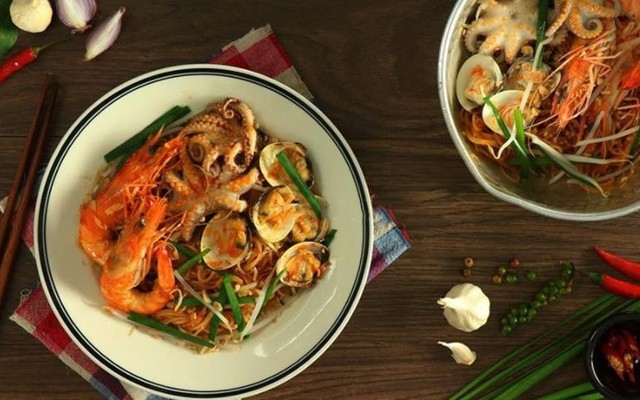 Trần Gia Ký - Cơm Chiên, Hủ Tiếu & Mì Xào - Gò Ô Môi