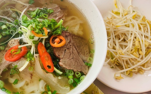 Tiệm Phở Má Mai