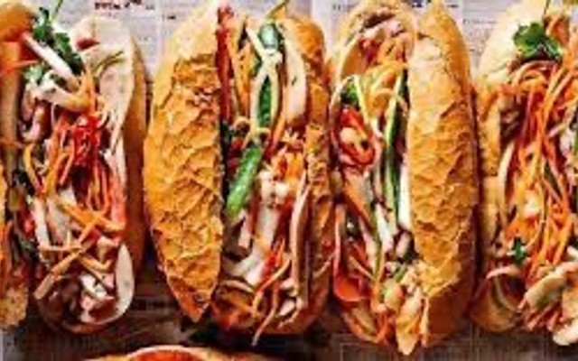 Minh’s Banhmi - Bánh Mì Heo Quay, Bánh Mì Da Heo