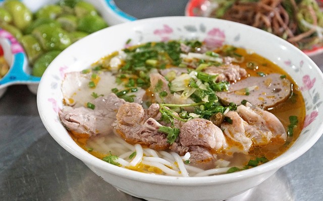 Bún Bò 679