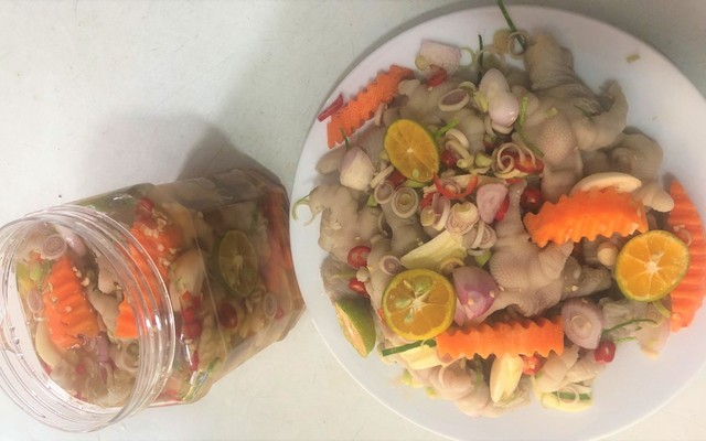 Tâm Anh - Chân Gà Sả Tắc, Tai Heo Chua Ngọt & Đồ Uống