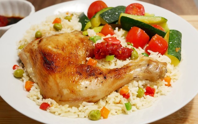 Nguyên Hương Bếp - Cơm Gà, Cơm Bò & Cơm Cá Mặn