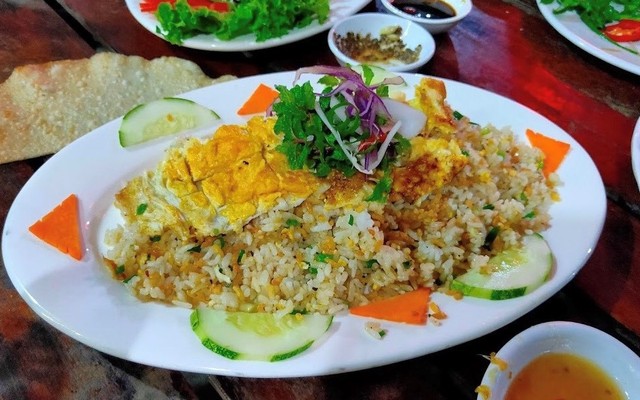 Lương Gia Ký - Trần Hưng Đạo